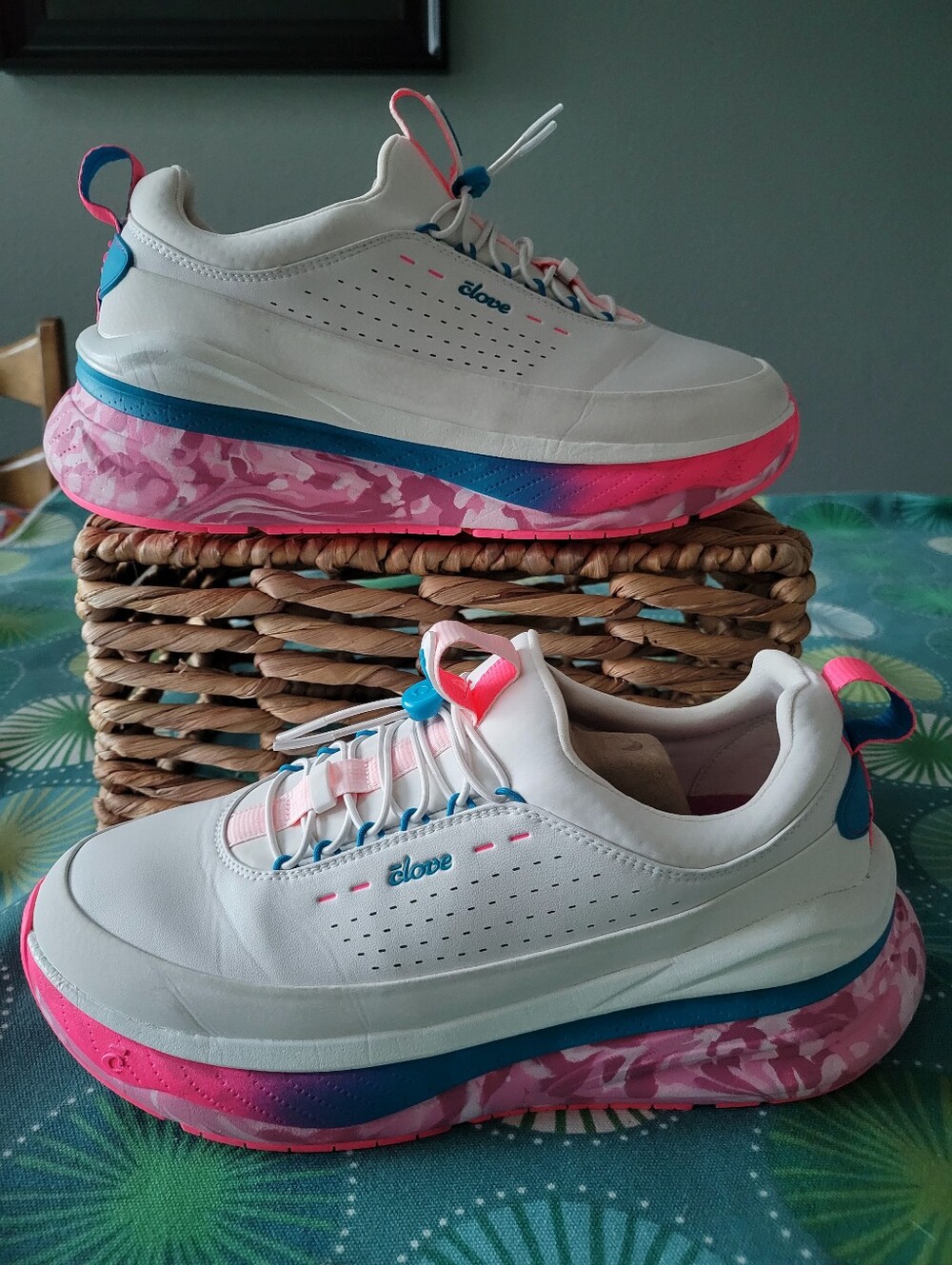 Clove Supercush™ Forte 2 White Pink Marble Bungee Athletic Shoe Size 10.5